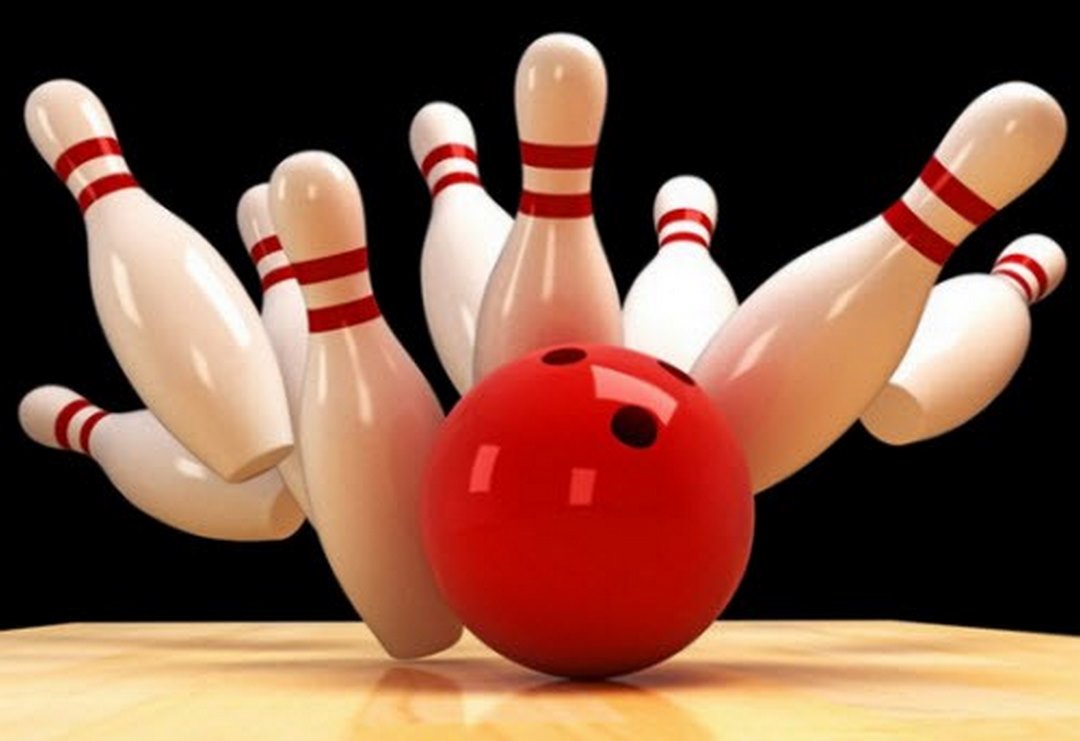 Strike là đánh đổ 10 ki bowling trong lần ném đầu tiên của 1 frame