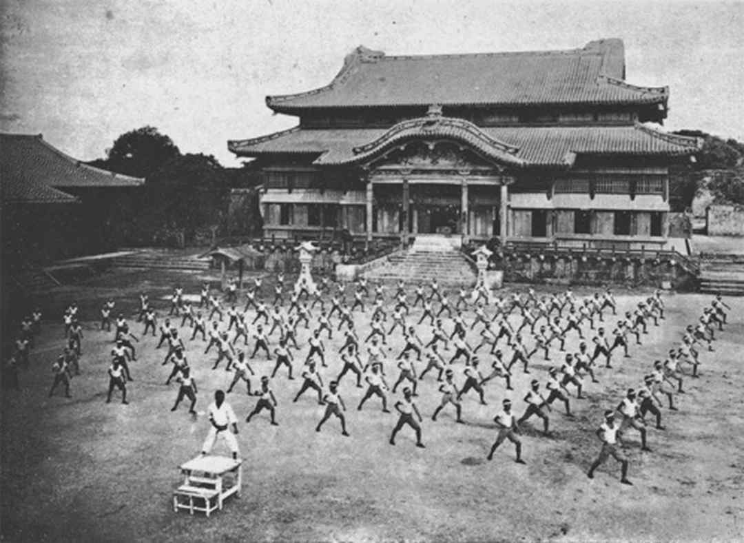 Karate được phổ biến ở 3 thành phố Shuri, Naha và Tamarai.